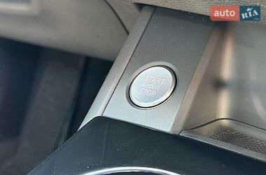 Седан Audi A4 2022 в Трускавце