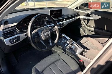 Универсал Audi A4 2017 в Киеве