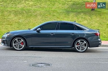 Седан Audi A4 2019 в Киеве