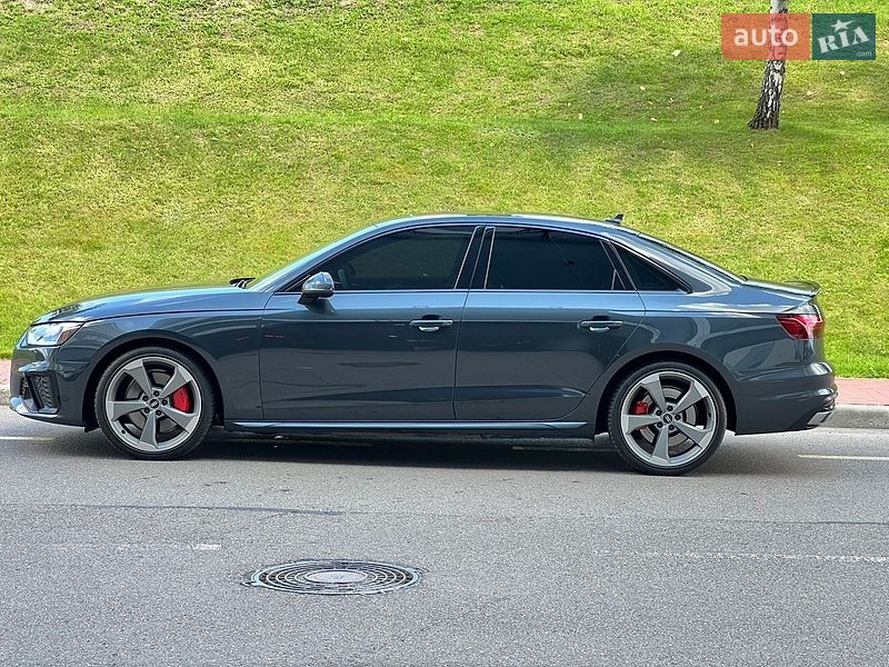 Седан Audi A4 2019 в Киеве