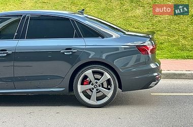 Седан Audi A4 2019 в Киеве