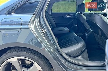 Седан Audi A4 2019 в Киеве