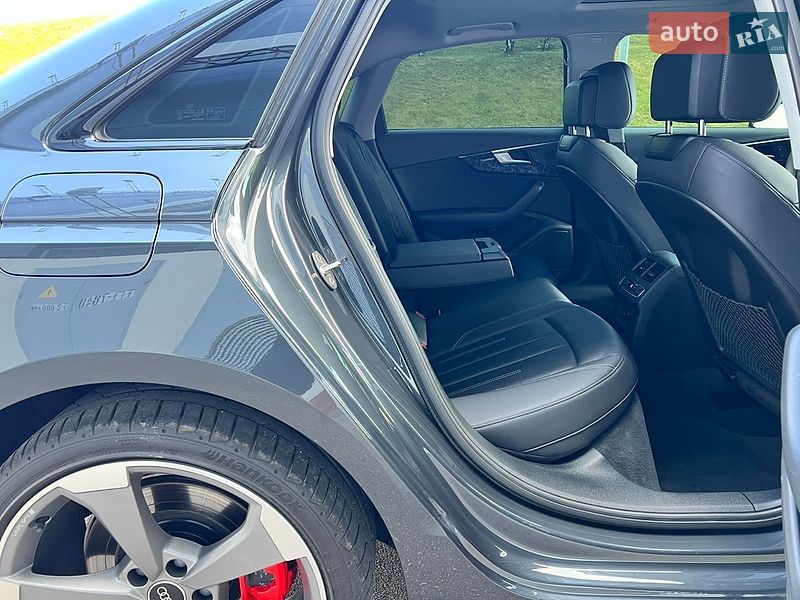 Седан Audi A4 2019 в Киеве