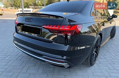 Седан Audi A4 2023 в Дніпрі