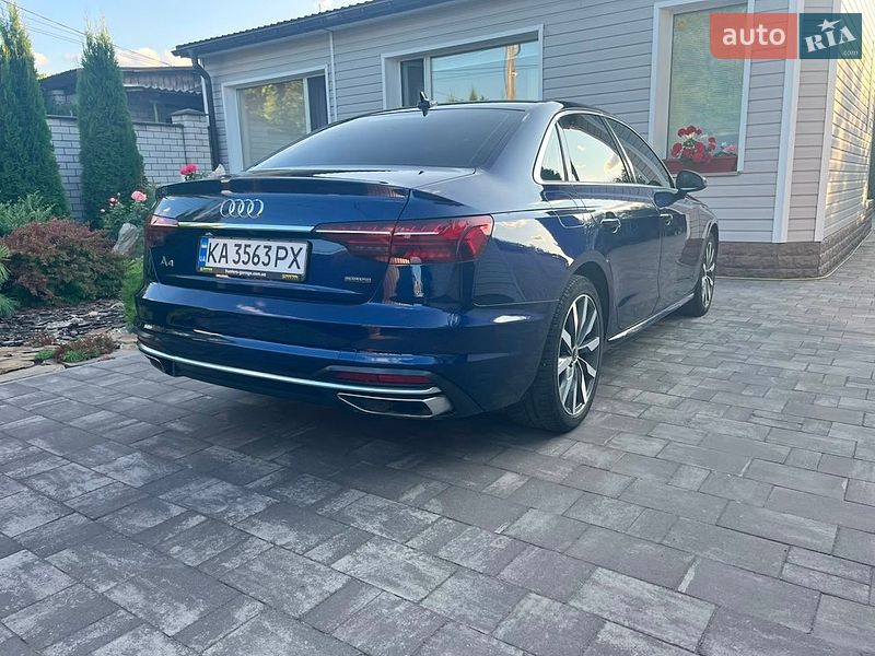 Седан Audi A4 2021 в Києві