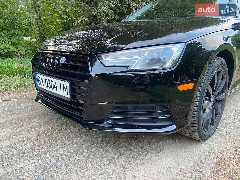 Седан Audi A4 2016 в Хмельницком
