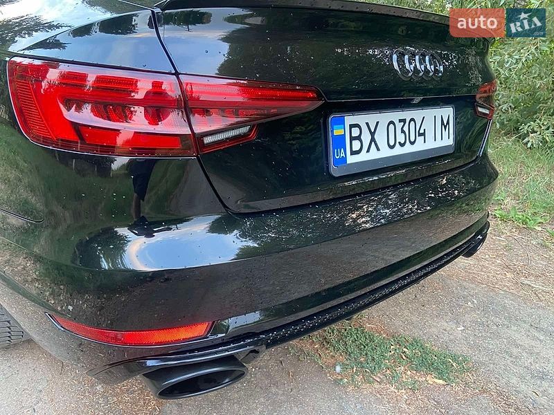 Седан Audi A4 2016 в Хмельницком