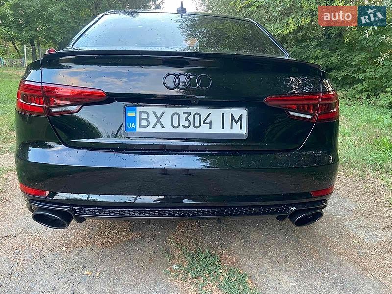 Седан Audi A4 2016 в Хмельницком