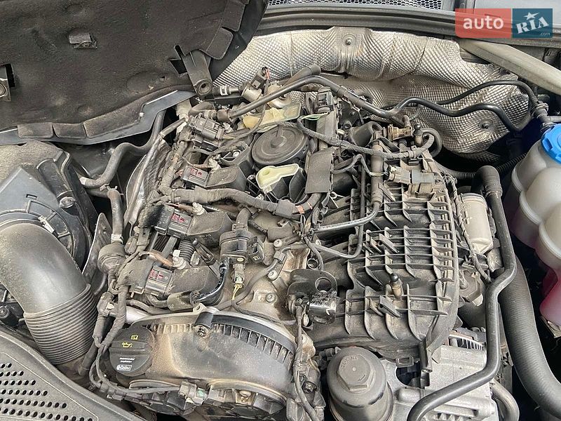 Седан Audi A4 2016 в Хмельницком
