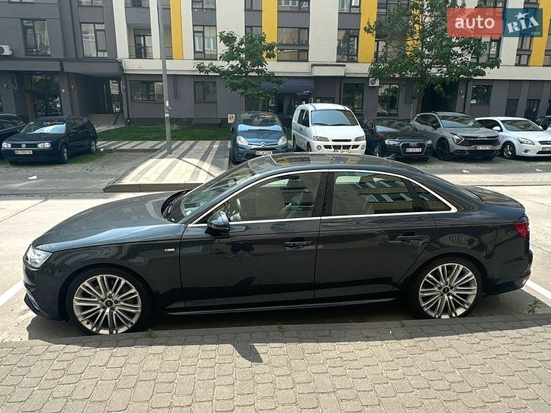 Седан Audi A4 2017 в Львове