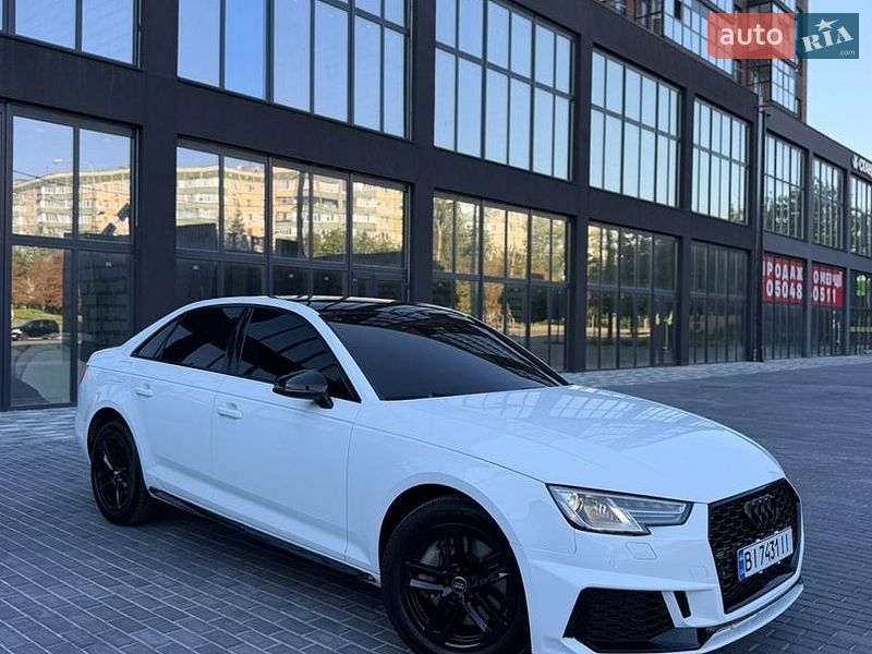 Седан Audi A4 2015 в Полтаве