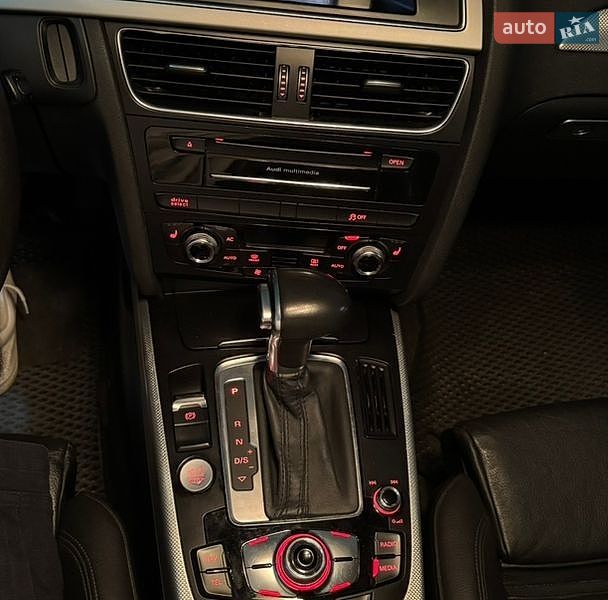 Седан Audi A4 2013 в Киеве