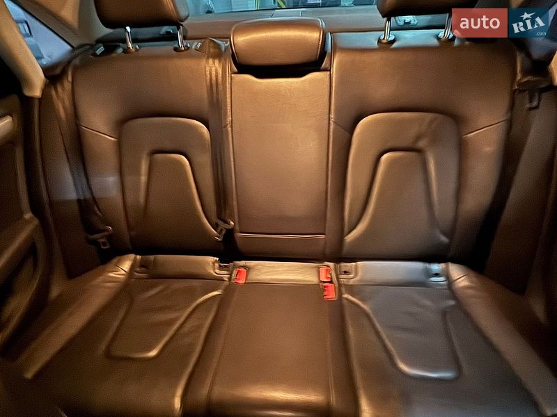 Седан Audi A4 2013 в Киеве