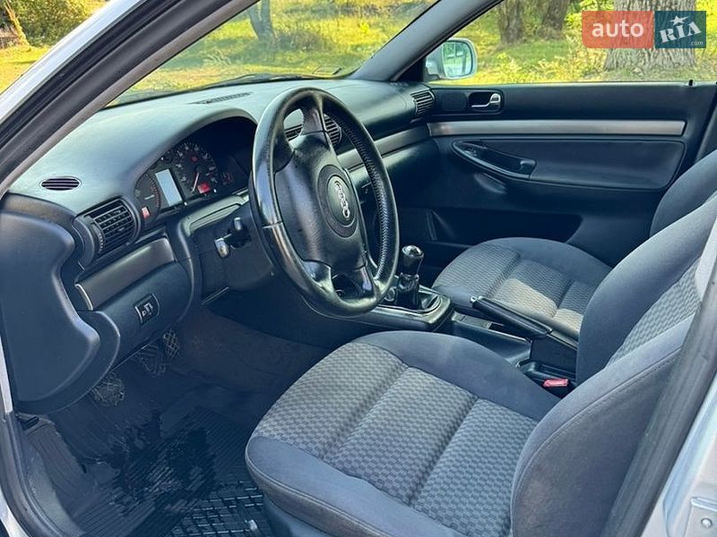 Універсал Audi A4 2000 в Степані