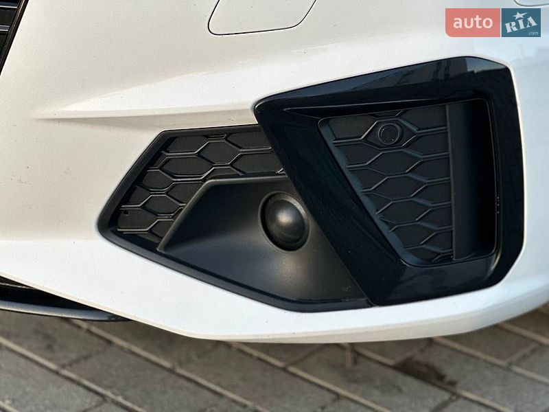 Универсал Audi A4 2020 в Ровно