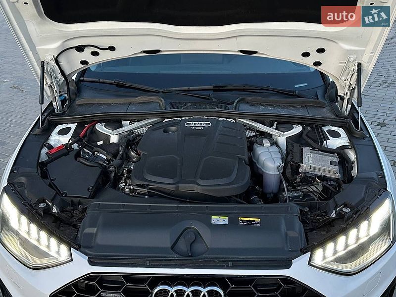 Универсал Audi A4 2020 в Ровно