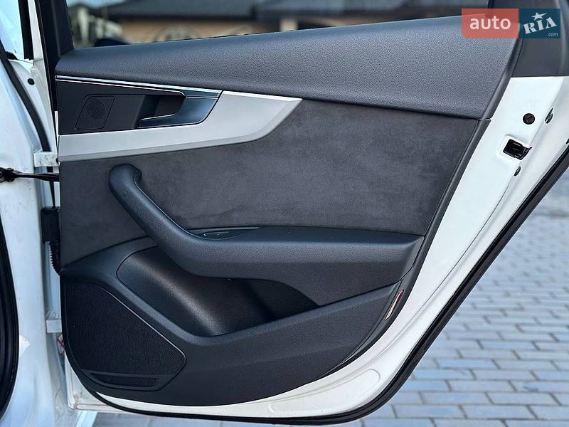Универсал Audi A4 2020 в Ровно