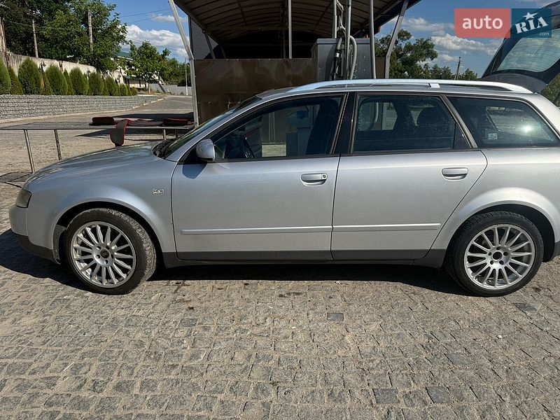 Універсал Audi A4 2002 в Чернівцях фото 10 Універсал Audi A4 2002 в Чернівцях