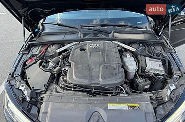 Универсал Audi A4 2019 в Киеве