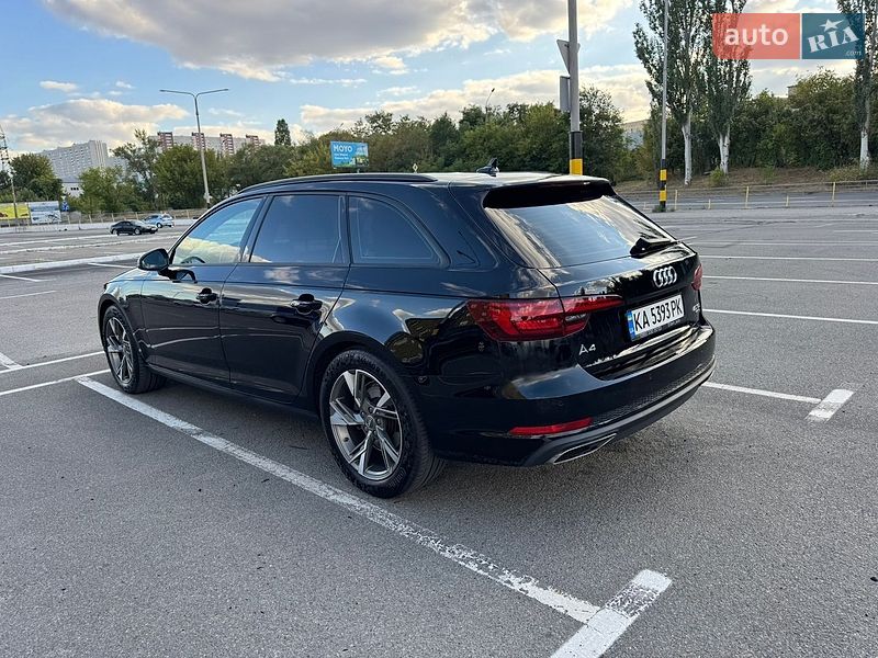 Универсал Audi A4 2019 в Киеве