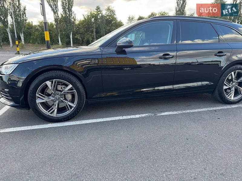 Audi A4 2019