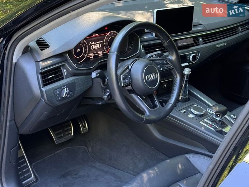 Седан Audi A4 2016 в Львове