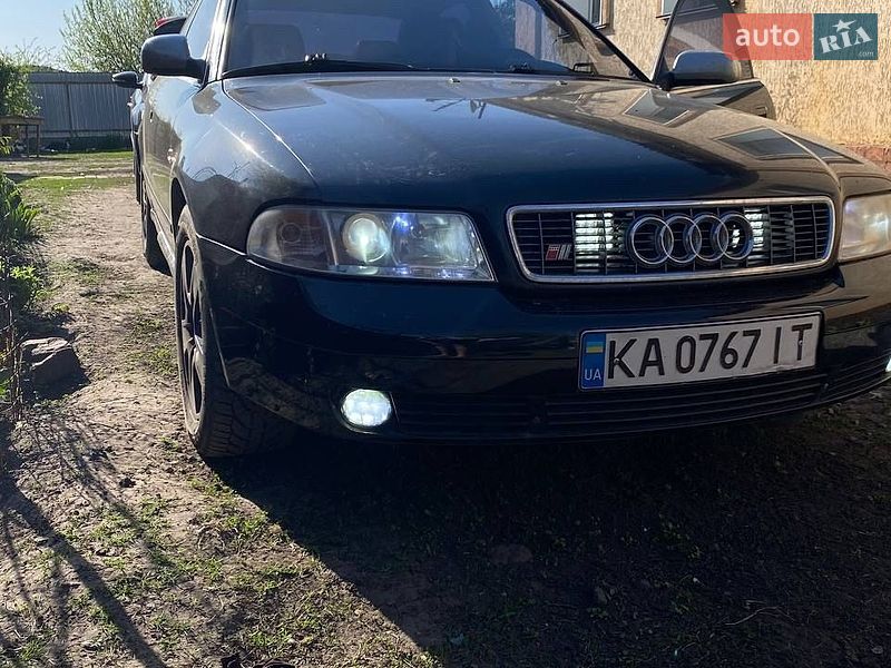 Седан Audi A4 1998 в Борисполе
