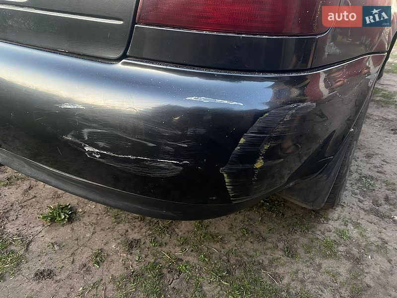 Седан Audi A4 1998 в Борисполе