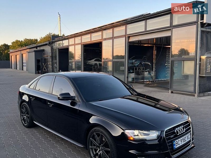 Седан Audi A4 2015 в Шептицькому