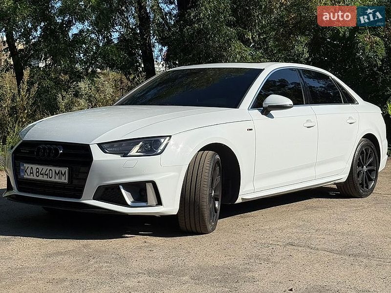 Седан Audi A4 2018 в Киеве фото Седан Audi A4 2018 в Киеве