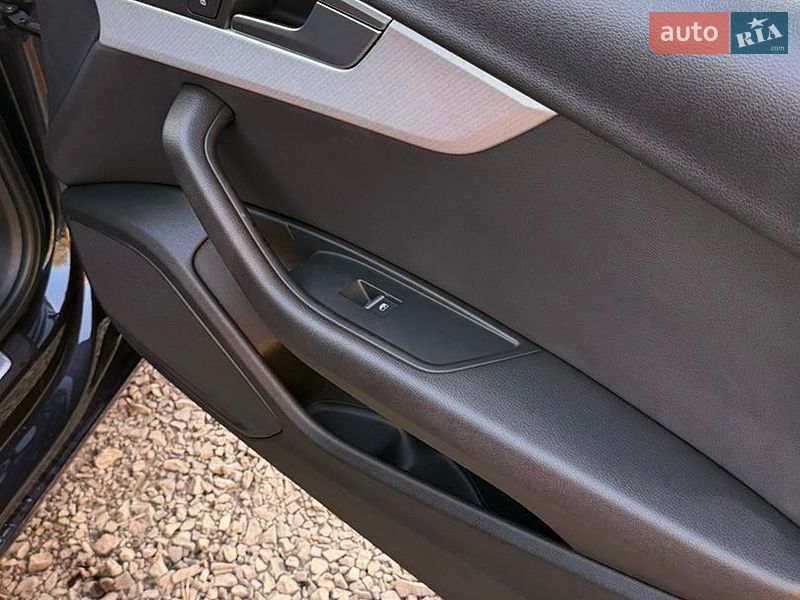Седан Audi A4 2017 в Ковелі