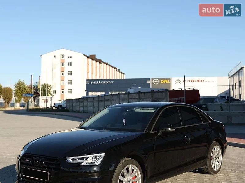 Audi A4 2016
