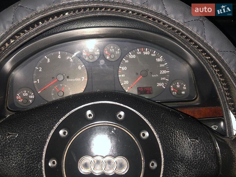 Седан Audi A4 1994 в Богданівці