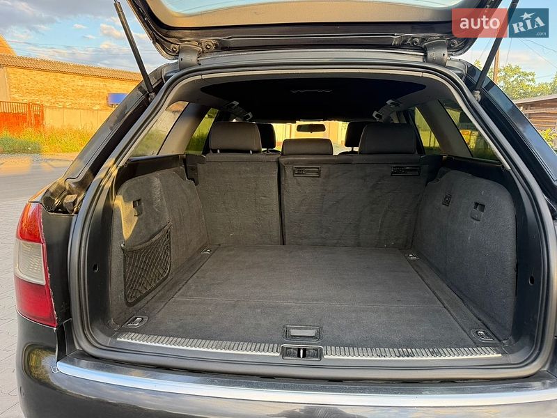 Універсал Audi A4 2004 в Умані