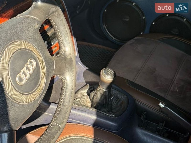 Седан Audi A4 1998 в Одессе