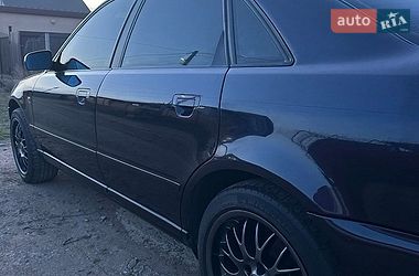 Седан Audi A4 1998 в Одессе