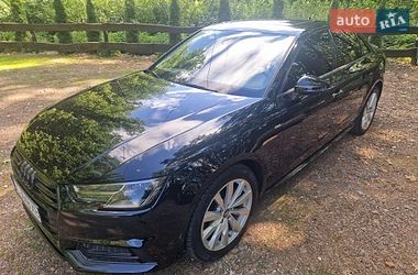 Седан Audi A4 2016 в Львове