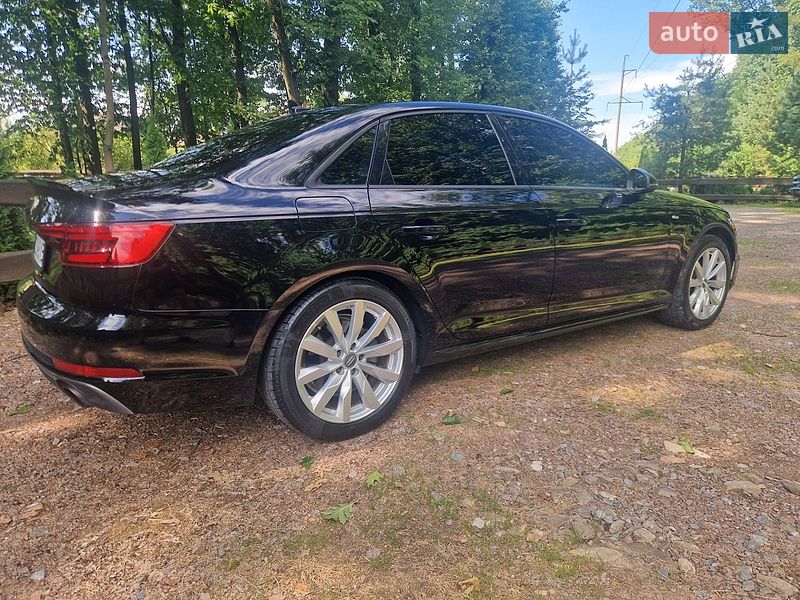 Седан Audi A4 2016 в Львові