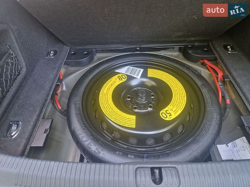Седан Audi A4 2016 в Львові