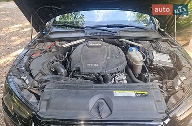 Седан Audi A4 2016 в Львові