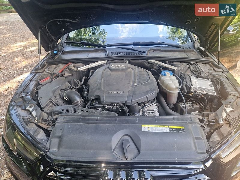 Седан Audi A4 2016 в Львові