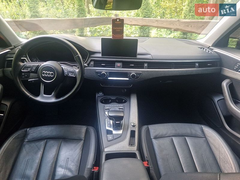 Седан Audi A4 2016 в Львові