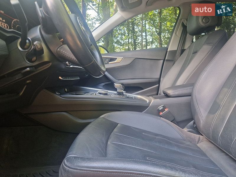 Седан Audi A4 2016 в Львові