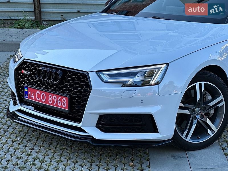 Седан Audi A4 2016 в Самборі