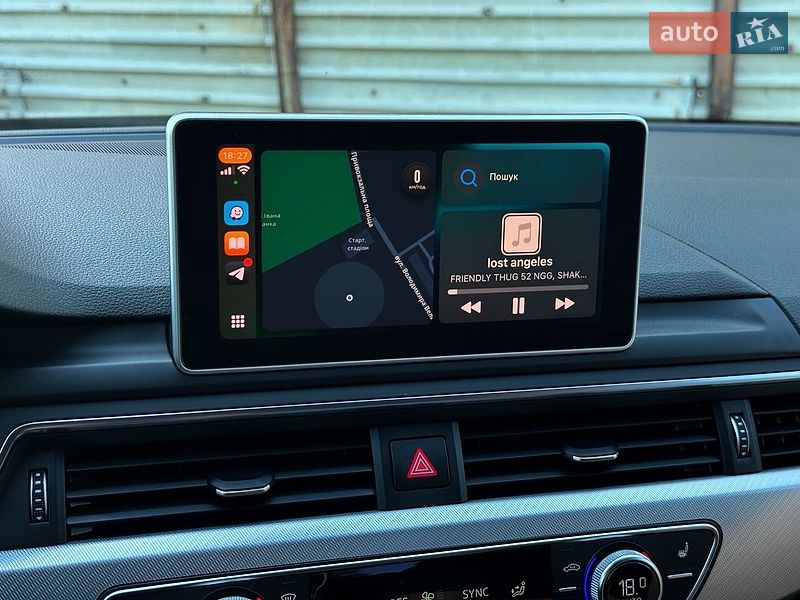 Седан Audi A4 2016 в Самборі
