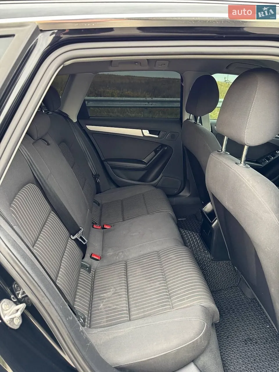 2012 Audi A4 - мініатюра 37