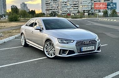 Седан Audi A4 2018 в Києві