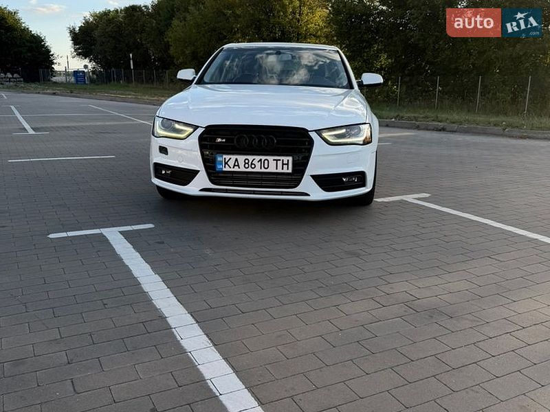 Седан Audi A4 2015 в Борисполі