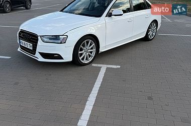 Седан Audi A4 2015 в Борисполі
