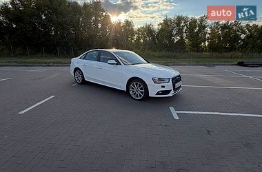 Седан Audi A4 2015 в Борисполі